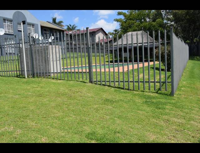 2 BEDROOM TOWNHOUSE FOR SALE IN LYNDHURST